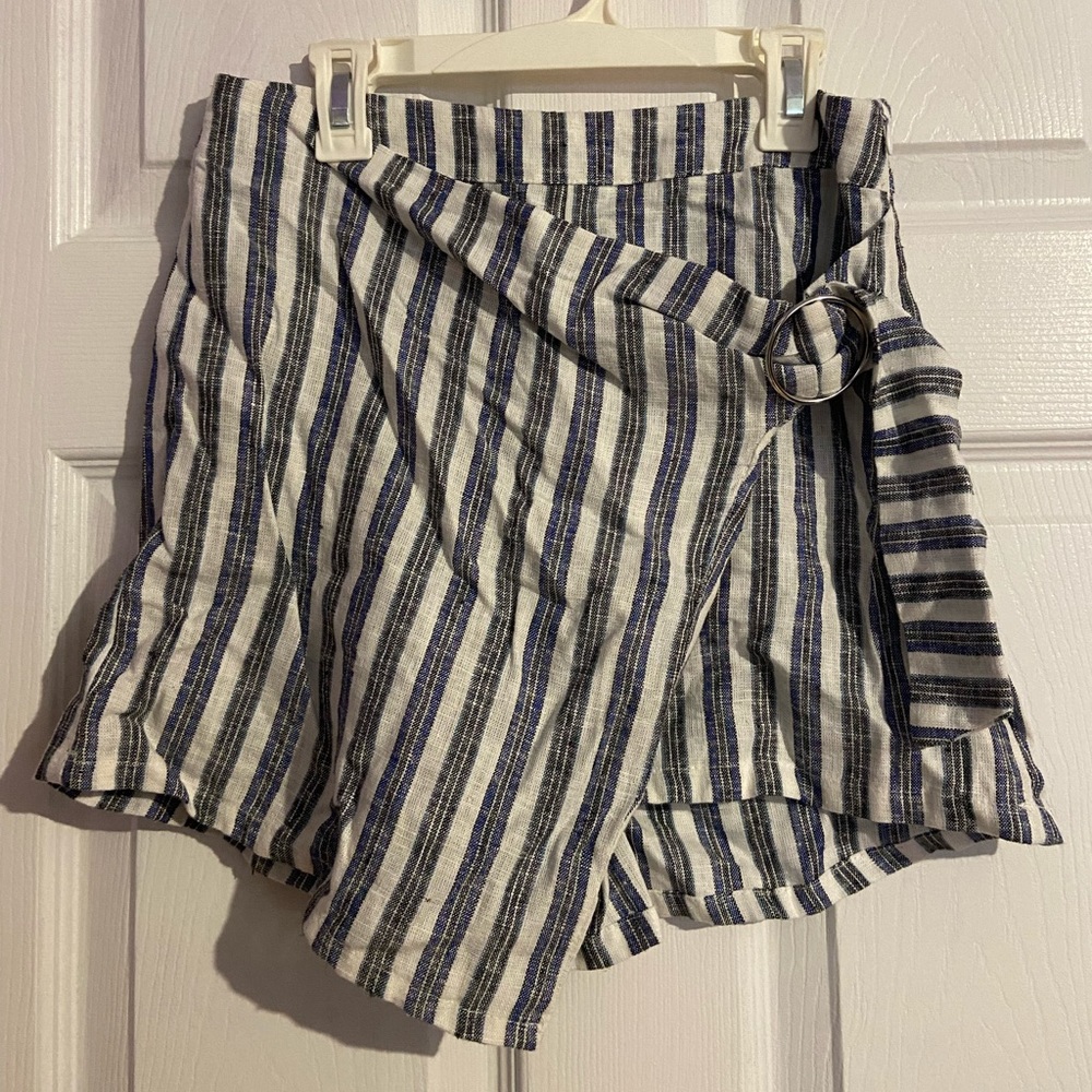 Small Lone Tree Striped Skort with Zipper